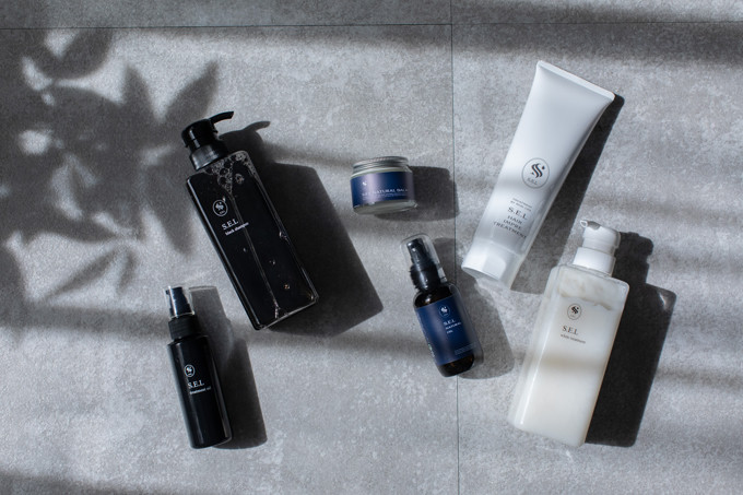 サロンケアと日々のお手入れに使用するヘアケア製品